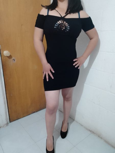 Hola soy Dany una chica sensual seductora y muy complaciente dispuesta a hacerte pasar un super rato delisioso con mis movimientos de cadera agenda y pásala super 7225630840