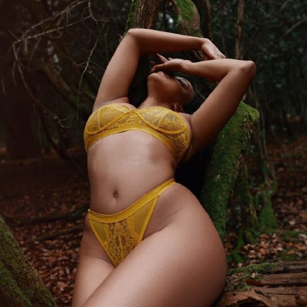 I am Chantel an all-natural flower, with my looks originating from my African heritage. I have a curvy, caramel-coloured skin and a scrumptious derrière! I am a beautiful, charismatic, outgoing inspiration. Despite my butter-wouldn't-melt demeanor, I'm super cheeky at heart.