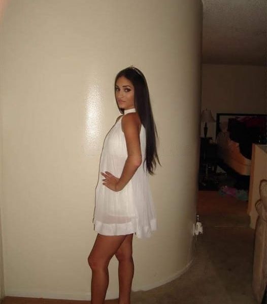 Hello gentlemen! My name is Abigahil . I am a sweet and affectionate brunette. Please, make your appointment in advance because I'm not always available. Thank you!