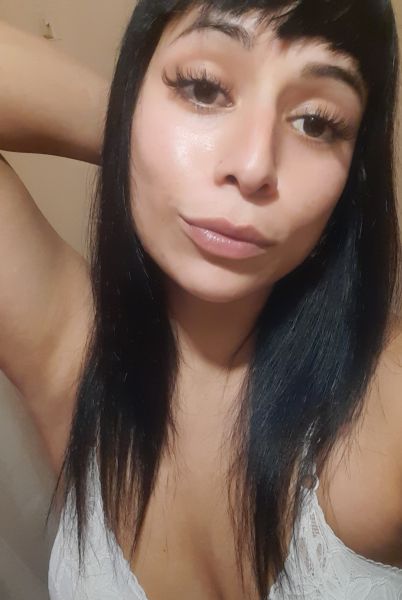 Keyla disponible corazón 🔥para brindarte un excelente servicio 😉 .
Cuento con lugar propio y discreto.
Todos los servicios son con preservativo