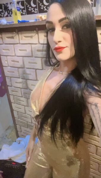 Olá! Sou uma acompanhante discreta, que você deseja sem frescura, estilo namoradinha. Atendo com hora marcada.Cachês: R$ 100,00 – 30 minutos R$ 200,00 – 1 hora.