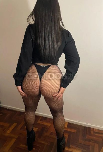 soy Ori una escort rosarina.
Una nena con la cual vas a poder hacer lo que desees, trato de novios, besos y mucha franela . Tengo dpto propio en zona centro reservado y climatizado.
Hago hoteles, domicilios y despedidas (con amigas)
