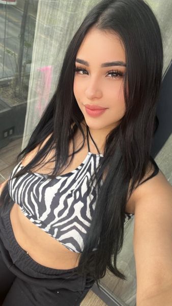 Disponible bb 
En mi depto y a domicilios en todo Santiago, Vitacura, providencia, las condes 💖


Fotos reales certificadas y sin fotoshop💋
Hago
Tríos 
Atención a parejas 
Fantasías 
Fiesta blanca 
Y mucho más
Estoy disponible las 24hrs

Disponible 24/7

Hago video llamadas 💋
Y también venta de contenido muy rico 💖